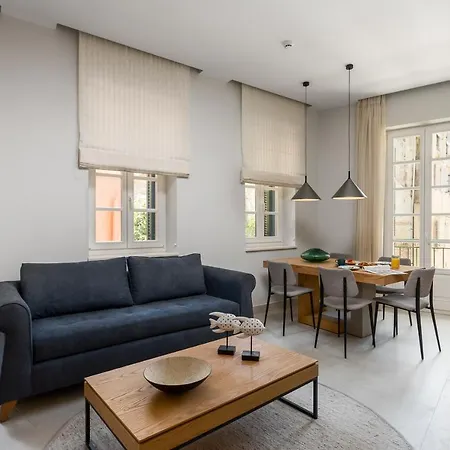 アパートホテル New York Luxury 4*