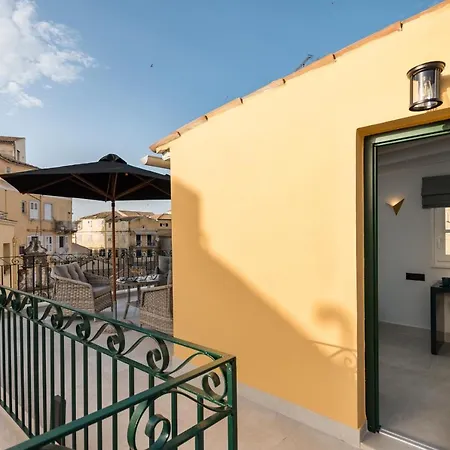 アパートホテル New York Luxury コルフ島