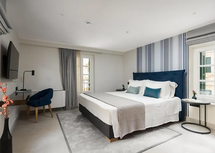 מלון דירות New York Luxury 4*