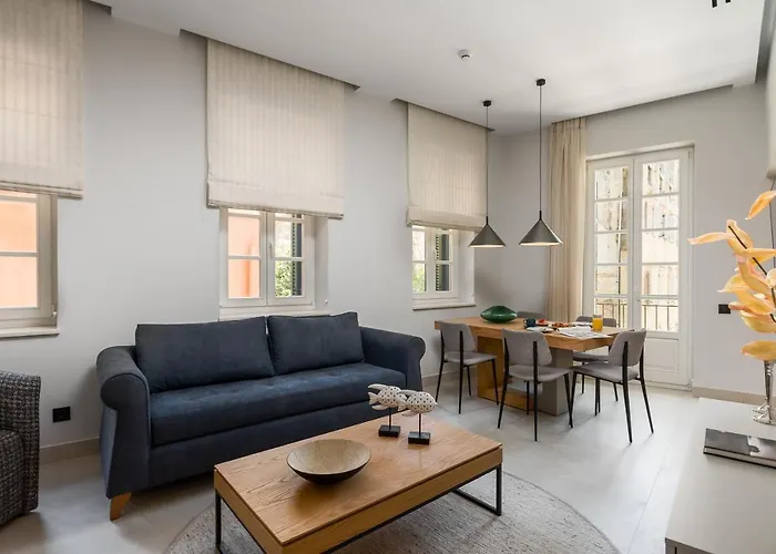 מלון דירות New York Luxury 4*