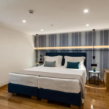New York Luxury Aparthotel 4*