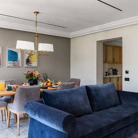 Aparthotel New York Luxury